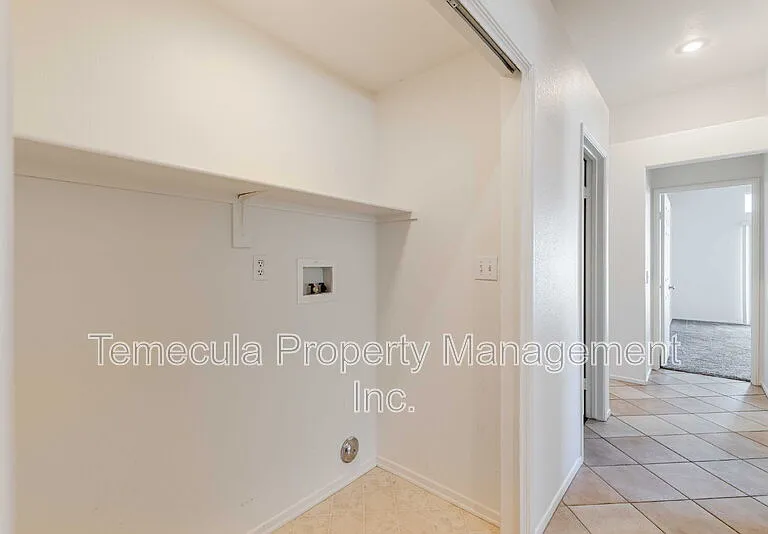 26440 Saint Ives Ct — Photo 13