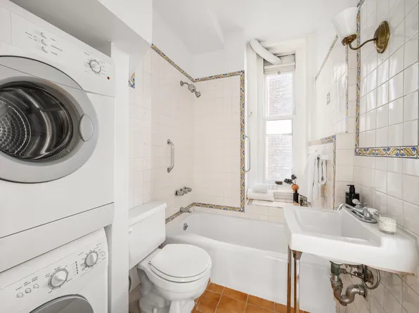 874 Broadway image 10 of 21