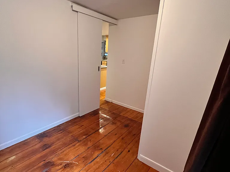 328 W 17th St #3R — Photo 6