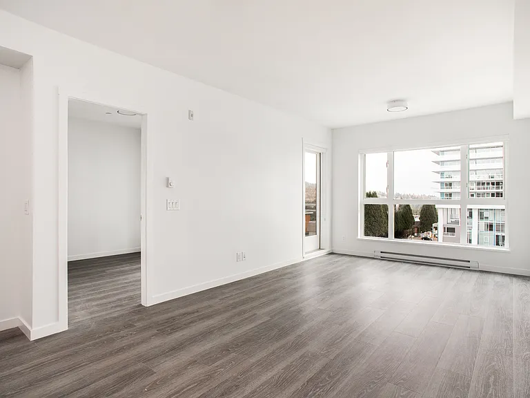 537 Foster Ave — Photo 17