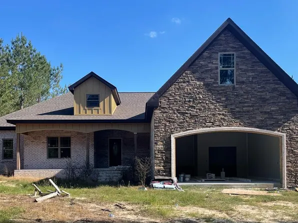 1828 Glen Lawrence Rd, Cowarts, AL 36321