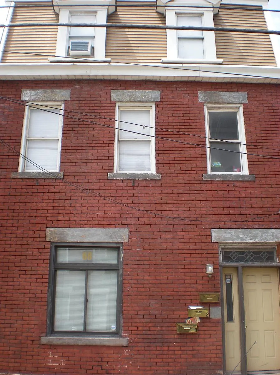 Building Photo - 68 S 11th St #1