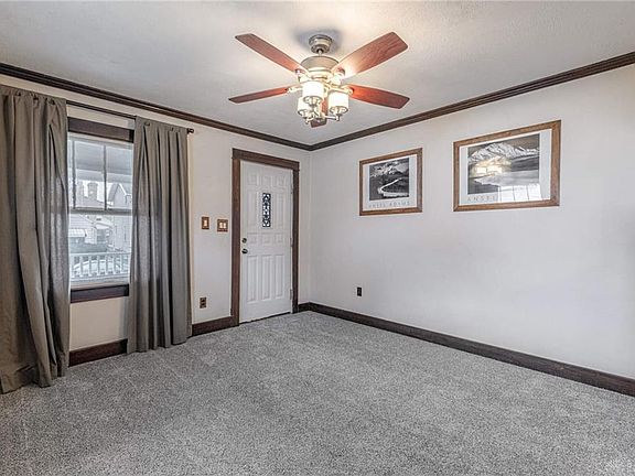 4th image of 2321 Fauver Ave