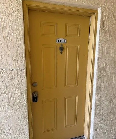 1249 SW 46th Ave #1401 — Photo 2