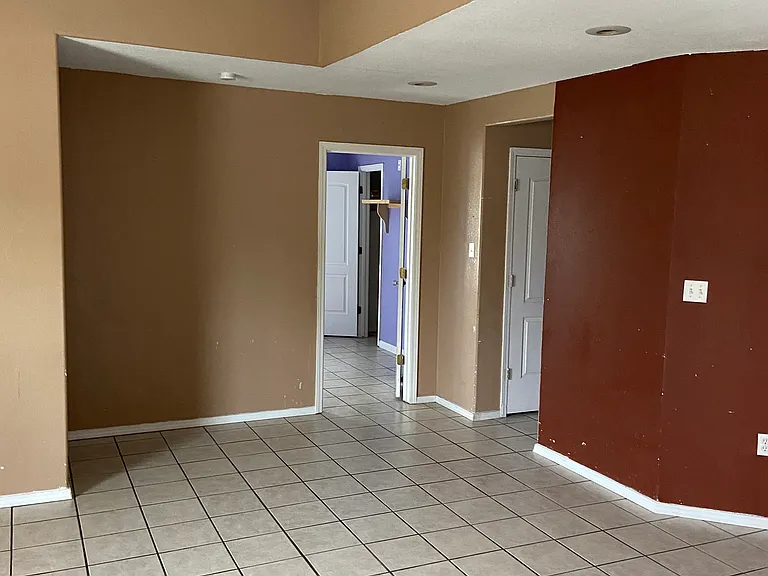 204 Bowers St — Photo 31