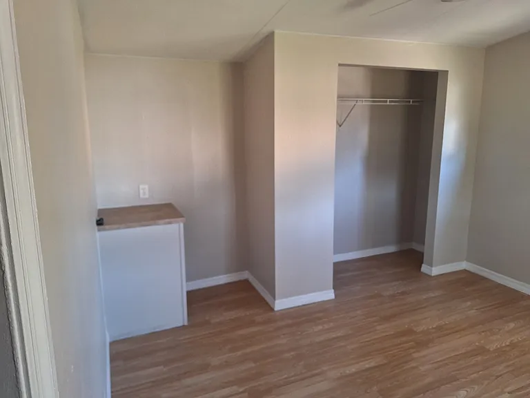 11210 Sunset View Ln — Photo 9