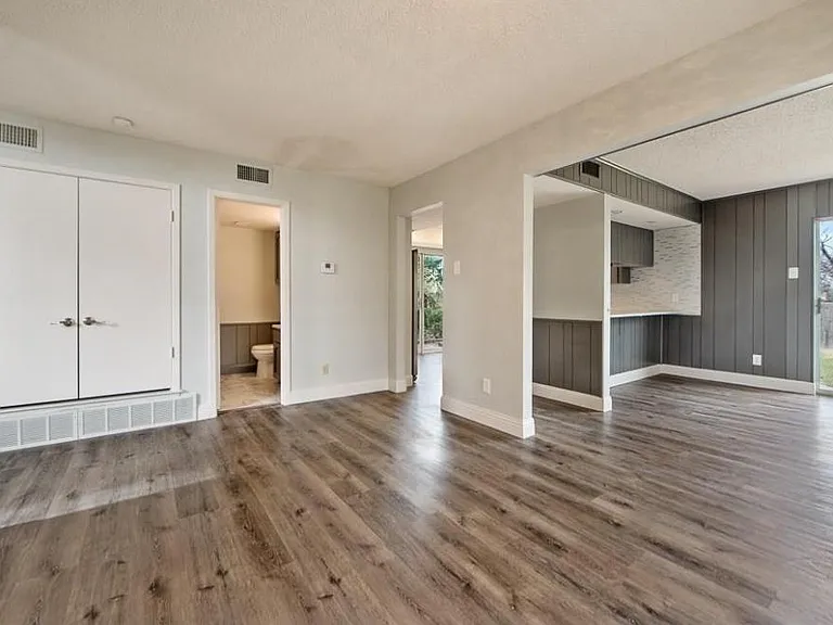 1807 Blake Dr — Photo 6