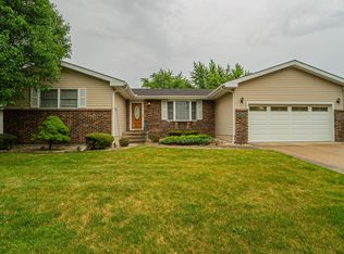 1619 W 95th Ave, Crown Point, IN 46307