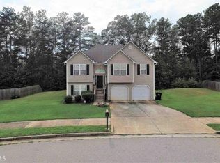 1051 Grove Trail Pass, Douglasville, GA 30134