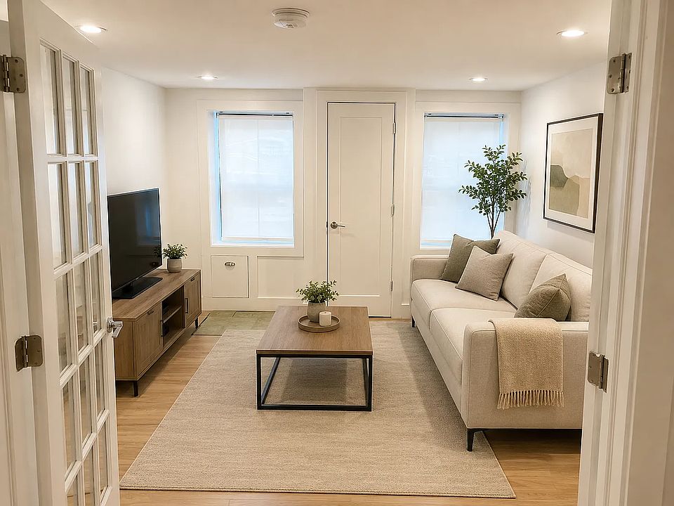 1st image of 1079 Hancock St #A