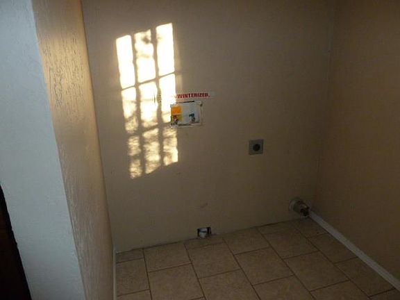 5th image of 1208 NW Irwin Ave