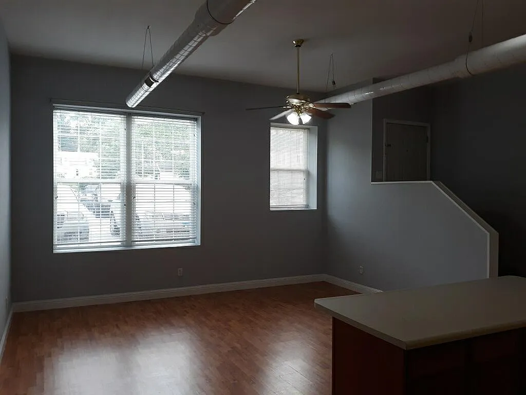 2 bed, 1150 sqft, $1,045 — Photo 2