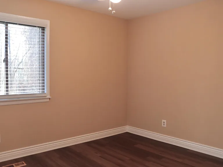 103 Woodhollow Dr — Photo 11