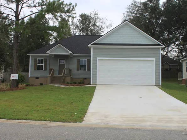 111 Steaphon Dr, Thomasville, GA 31757