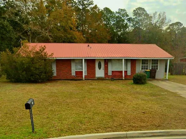 114 Lynn Cir, Pass Christian, MS 39571