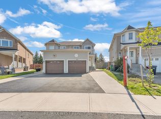 32 Weather Vane Ln, Brampton, ON L6X4R5