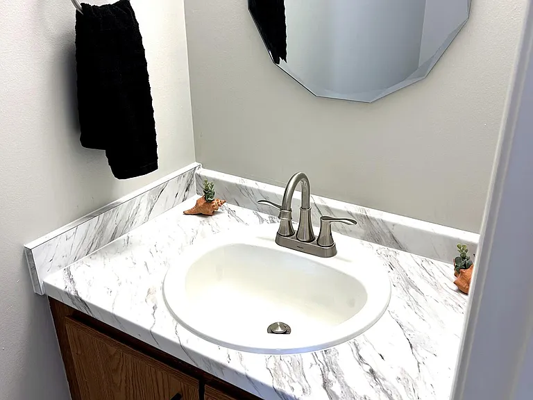 2422 Woodstock Ave — Photo 8