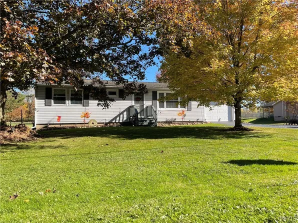 6990 N Division Street Rd, Auburn, NY 13021