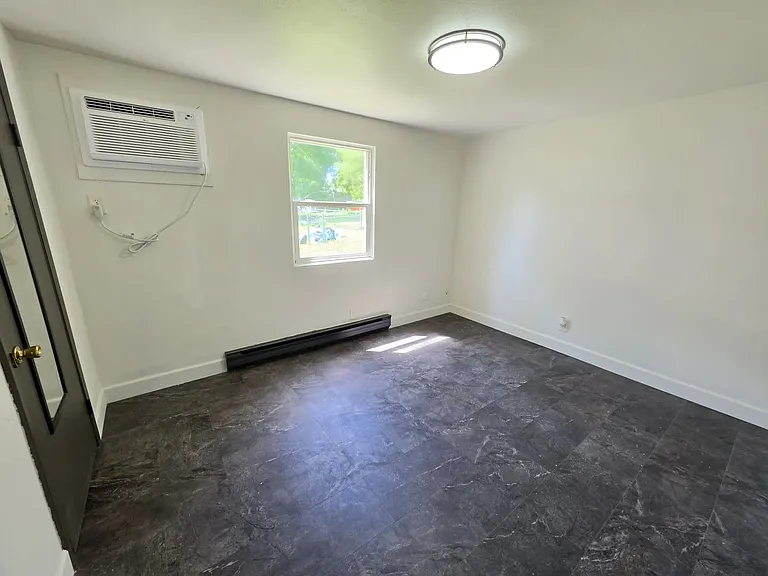 609 S 3rd St #2 — Photo 7