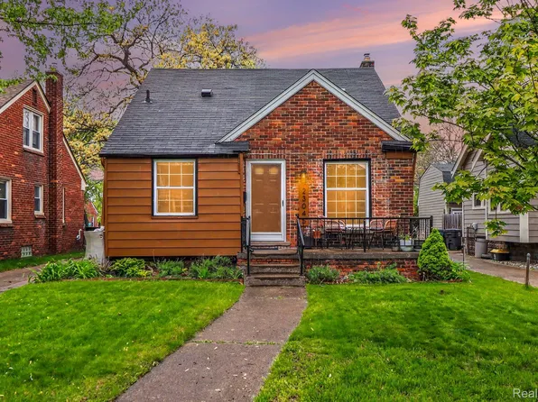 23045 Sherman St, Oak Park, MI 48237