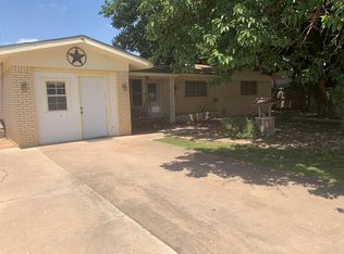 719 6th Pl, Idalou, TX 79329
