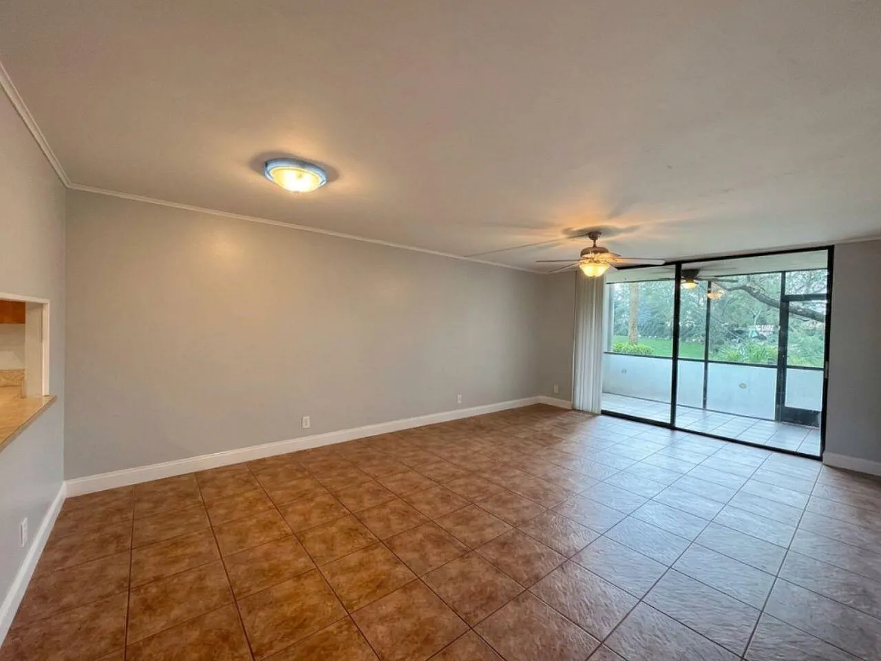 2 bed, 2.0 bath, 979 sqft, $2,200 — Photo 3