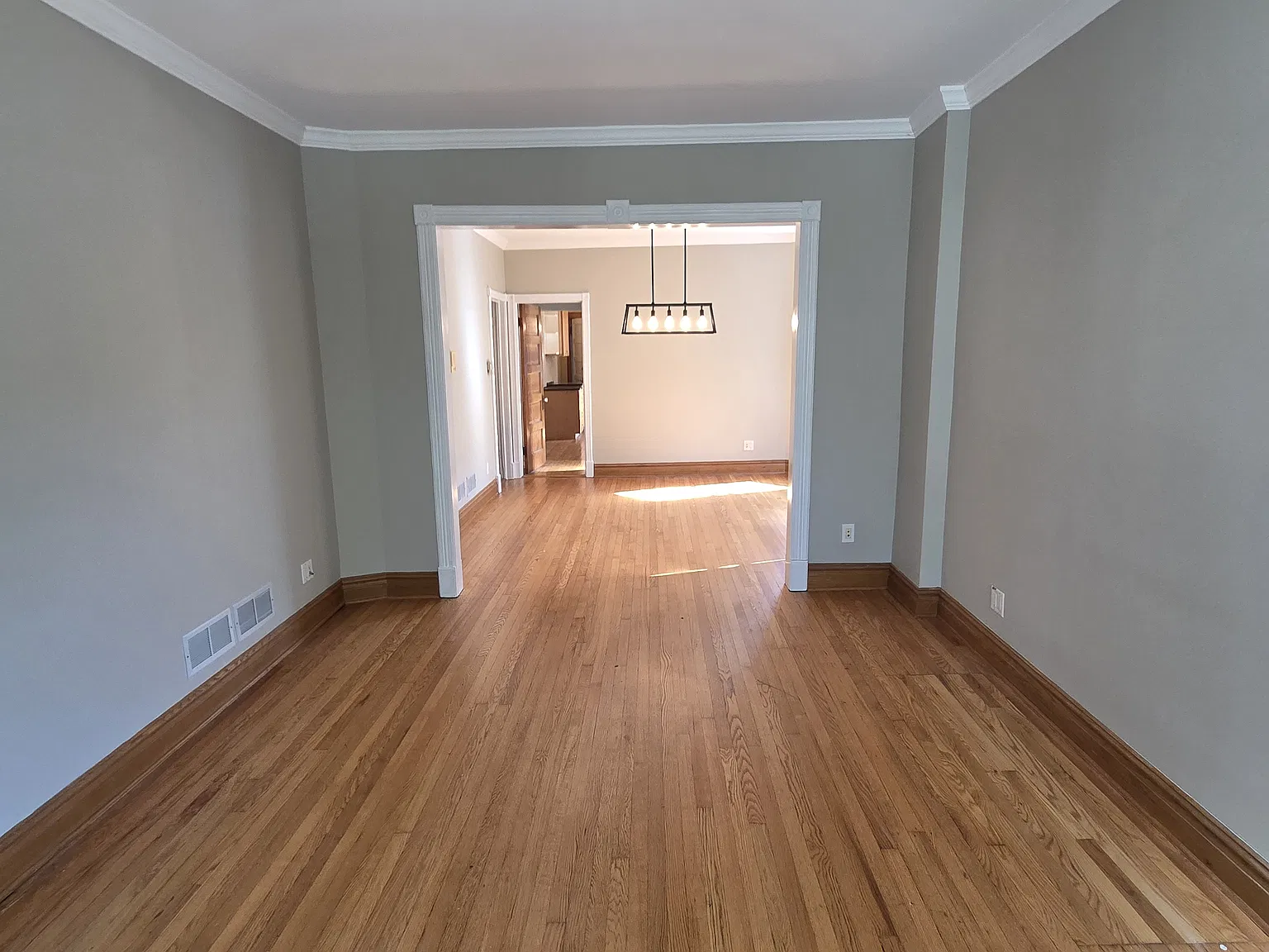 3651 N Paulina Street — Photo 4