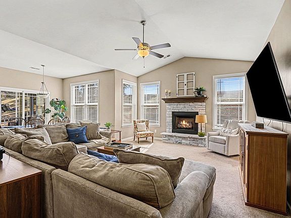 4th image of 5 Timbernotch Ct