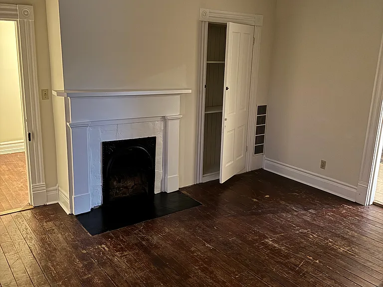 112 Mooreland Ave #4 — Photo 2