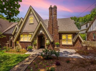 2706 Woodlawn Dr, Nashville, TN 37212