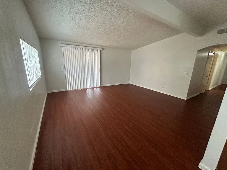 1405 E McWilliams Ave — Photo 7