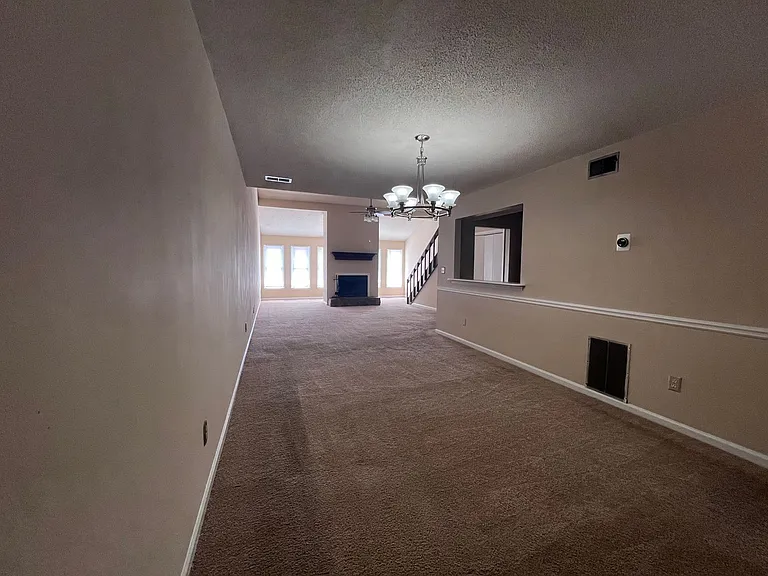 2505 W Broad St #422 — Photo 18