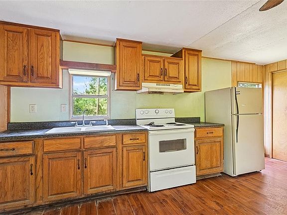 5th image of 307 Tulip Dr