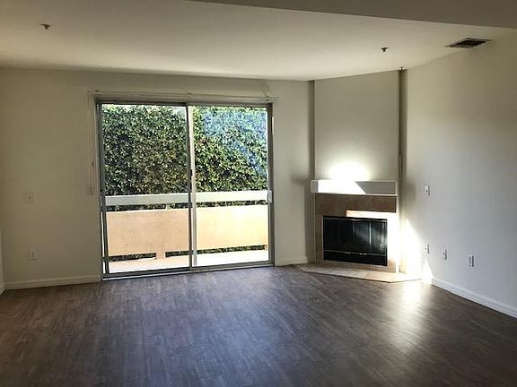 2nd image of 4547 Murietta Ave APT 13