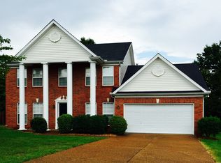 213 Briarcotes Cir, La Vergne, TN 37086