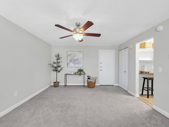 Our spacious studios will give you plenty of room to live comfortably.