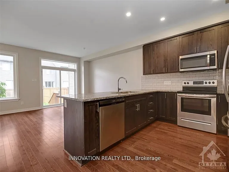 502 Muscari St — Photo 11