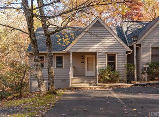 33 Chestnut Ridge Rd #1, Sapphire, NC 28774