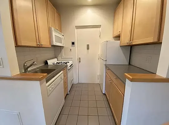 Rented by Heller Organization | media 10