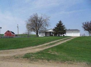 19986 210th St, Carroll, IA 51401