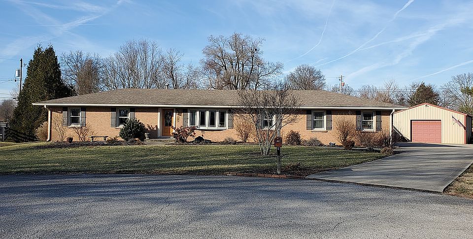 1st image of 107 Plumtree Ct