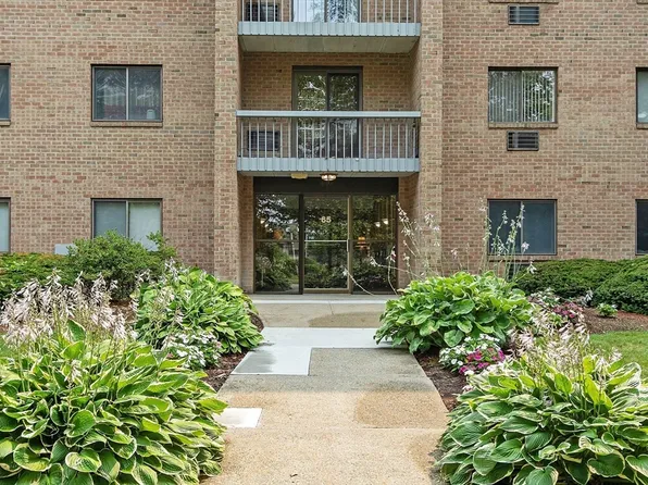 65 Commons Dr Unit 410, Shrewsbury, MA 01545