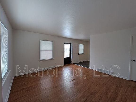 5th image of 2711 Canterbury Ln #2712