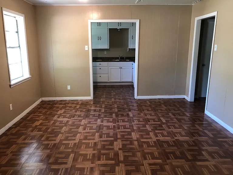 805 Matchett St — Photo 16