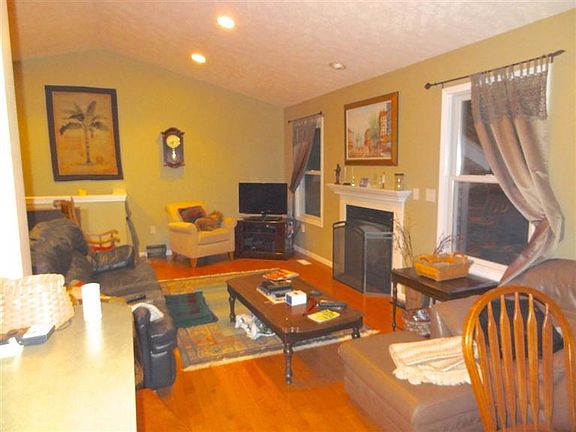 3rd image of 15420 Arborwood Dr