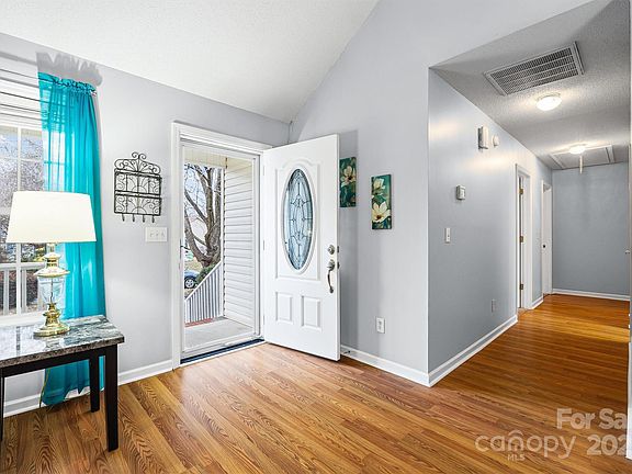 3rd image of 2306 Kestrel Dr