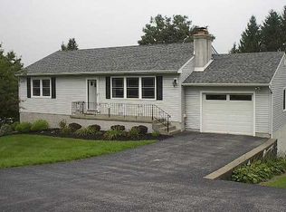 37 Edgewood Dr, Poughkeepsie, NY 12603