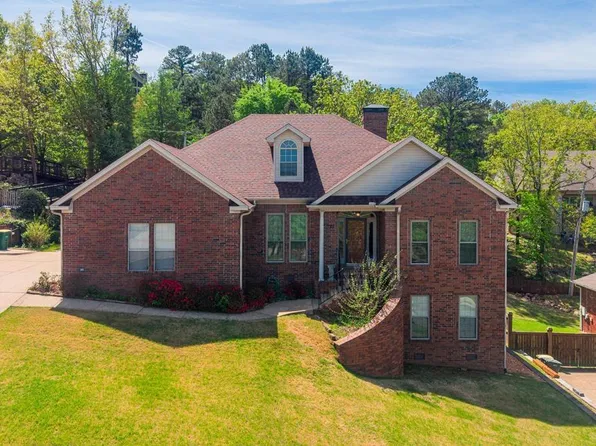 27 Calumet Rd, Little Rock, AR 72223