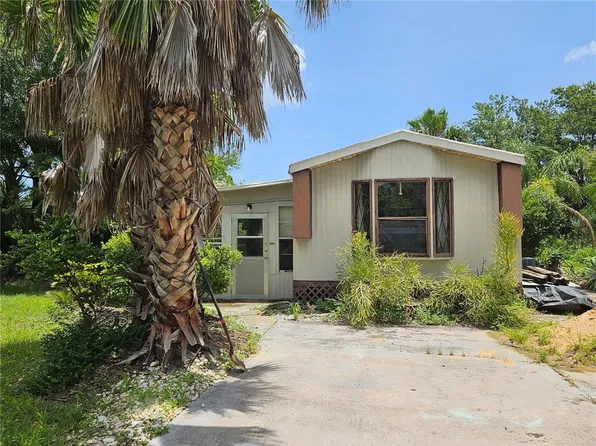 147 Mae St, Oak Hill, FL 32759