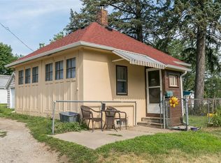 2116 Hamilton St SW, Cedar Rapids, IA 52404